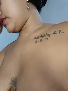 Stripchat Free Live Porn of sofiaxxxxkl
