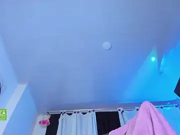 Stripchat Free Live Porn of valen_pretty