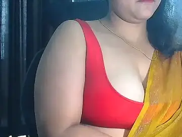 Stripchat Sex Chat of SimmiQueen_77