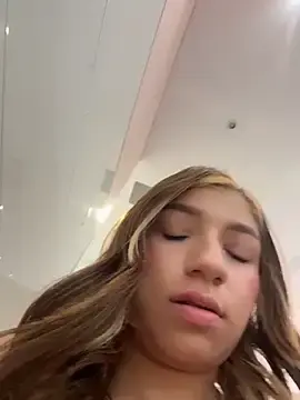 Stripchat Free Live Porn of Isabella18_pink