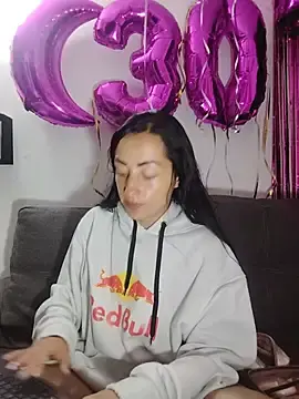 Stripchat Adult Webcam of Megann_Love30