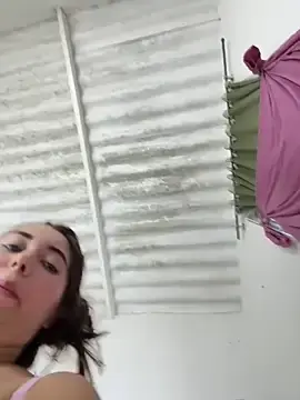 Stripchat Adult Webcam of Tara__Sexy