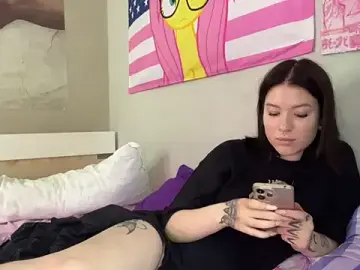 Stripchat Sex Cam of Alisha_Skyy