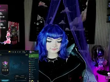 Stripchat Live Sex Cam of ravencollen
