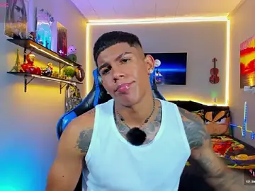 Stripchat Live Porn of Damian_latinxxx