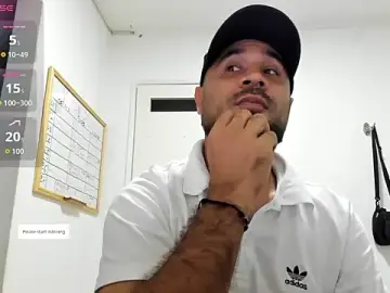 Stripchat Sex Cam of AlexxCas