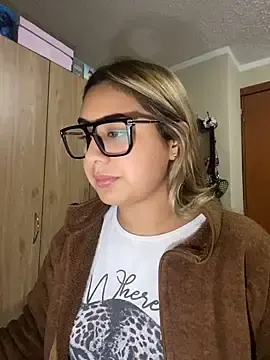 Stripchat Adult Video Chat of Miabonnett_