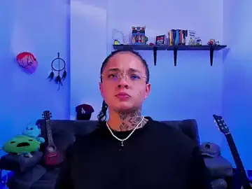 Stripchat Live Sex Cam of Sam_Bartonn