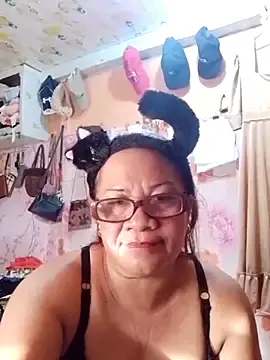 Stripchat Free Live Porn of vickyhot1966
