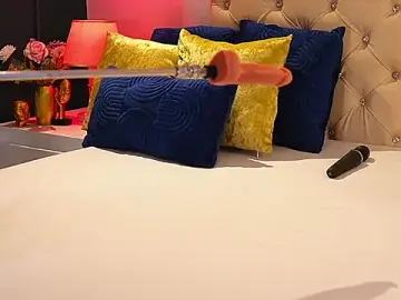 Stripchat Free Porn Cam of caroline_adams_