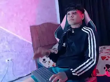 Stripchat Sex Cam of extrongerboyx_12