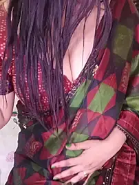 Stripchat Live Sex Cam of PRIYA_22