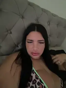 Stripchat Watch Live Sex Cams of addictivecherry