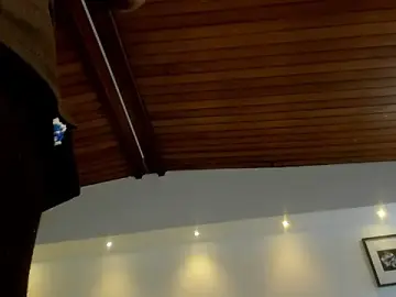 Stripchat Live Sex Cam of NICK_OWEEN26
