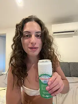 Stripchat Live Sex of CoquineCharmeuse