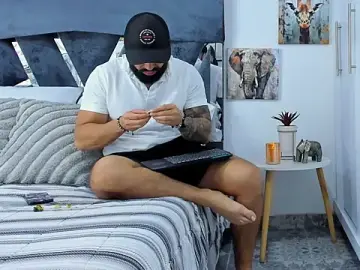 Stripchat Best live sex cam show of Zack_Froone