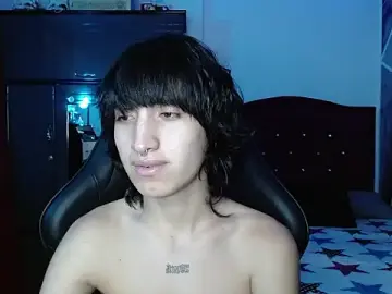 Stripchat Live Porn of littlextreme