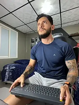 Stripchat Sex Cam of marcel_crawford96