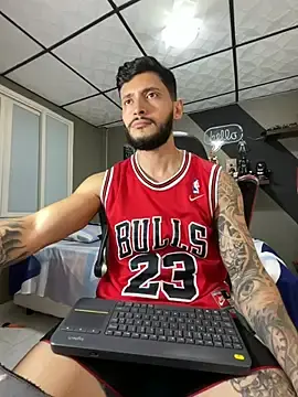 Stripchat Live Sex of marcel_crawford96