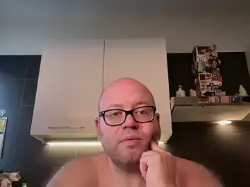 Stripchat Best Webcam of theitalianbear
