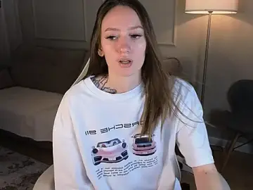 Stripchat Live Sex Cam of cutienaughtygirl