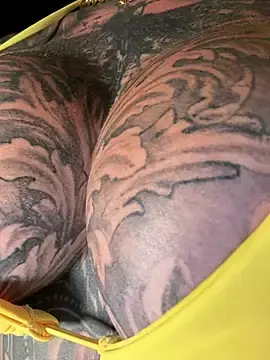 Stripchat Sex Chat of Inked_lorena