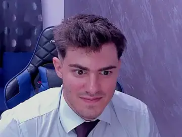 Stripchat Live Sex of greekgod199