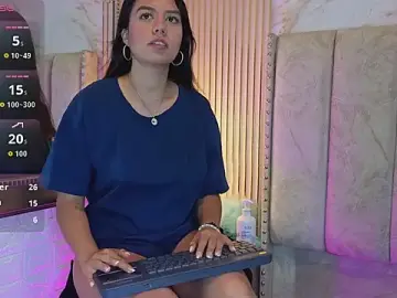 Stripchat Best Webcam of Alahia_Bloom