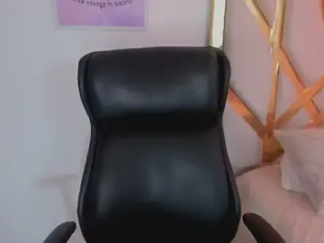 Stripchat Free Live Porn of LanaJones_