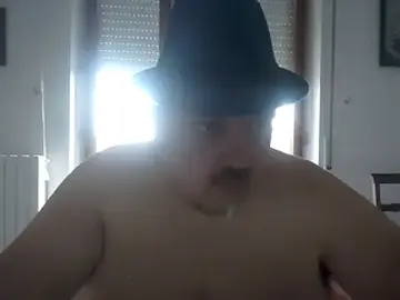 Stripchat Sex Cam of Theitalianpapi