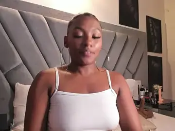 Stripchat Free Porn Cam of brenda_nova18