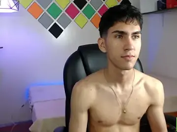 Stripchat Best Webcam of adan_tower