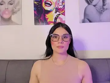 Stripchat Free Live Porn of Maylin_Garcia
