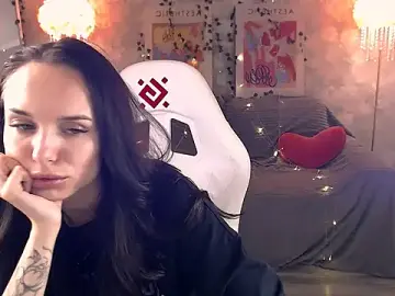 Stripchat Live Sex of NicoleMerz