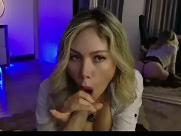 Stripchat Live Sex Cam of Ammy_Castro
