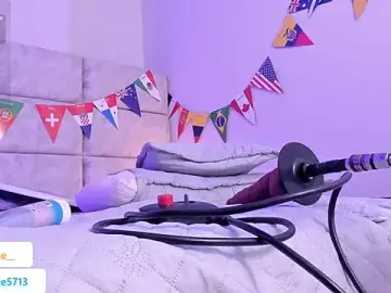 Stripchat Watch Live Sex Cams of Daphne___