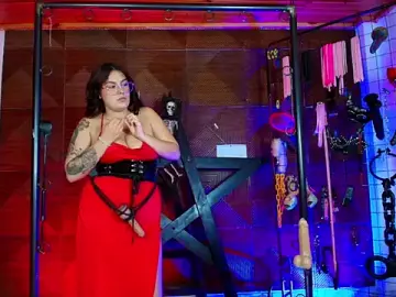 Stripchat Free Live Porn of Misstresss_aurora_bdsm