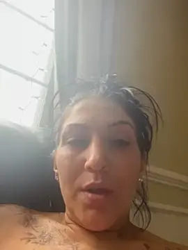 Stripchat Free Porn Cam of LittleMissEeve