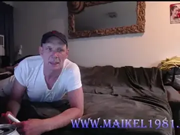 Stripchat Nude Webcam of Maikel1981-NL