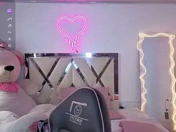 Stripchat Best live sex cam show of MILAH_TAY