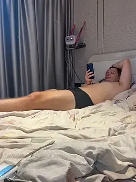 Stripchat Free Live Porn of MissAndKiss
