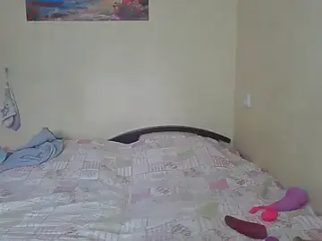 Stripchat Live Sex Cam of QueenMomyS