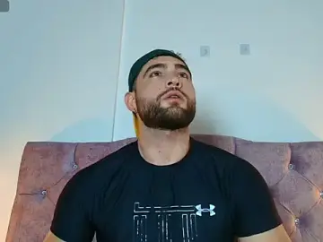 Stripchat Watch Live Sex Cams of Steve-Carter