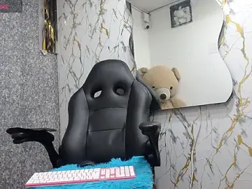 Stripchat Adult Webcams of isa_x18