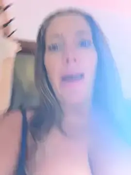 Stripchat Live Sex of hollyharmd