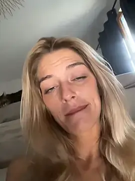 Stripchat Best Webcam of Bellalolahot