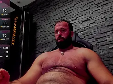 Stripchat Live Sex Cam of David_Big_Daddy