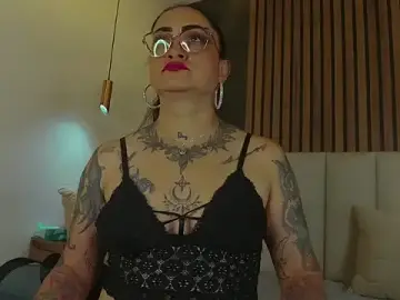 Stripchat Live Sex Cam of NoeliaSaenz__