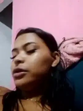 Stripchat Sex Cam of Silmara21