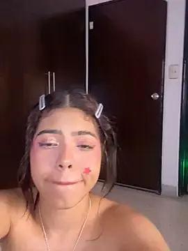 Stripchat Live Sex of KellyOlsenbe